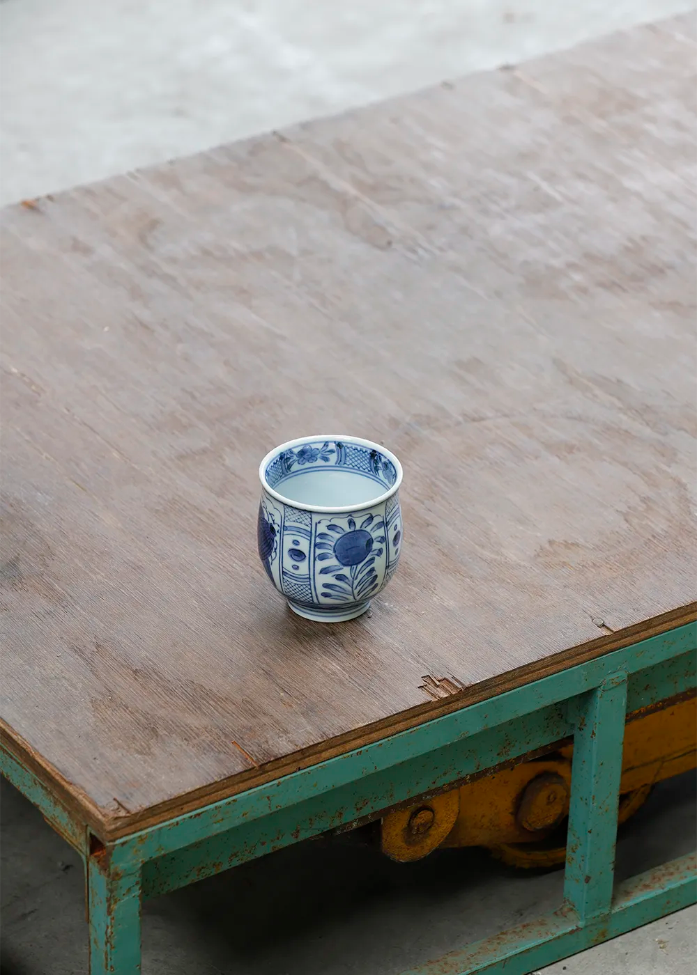 花蝶芙蓉手 湯呑 小 B品アウトレット 2547