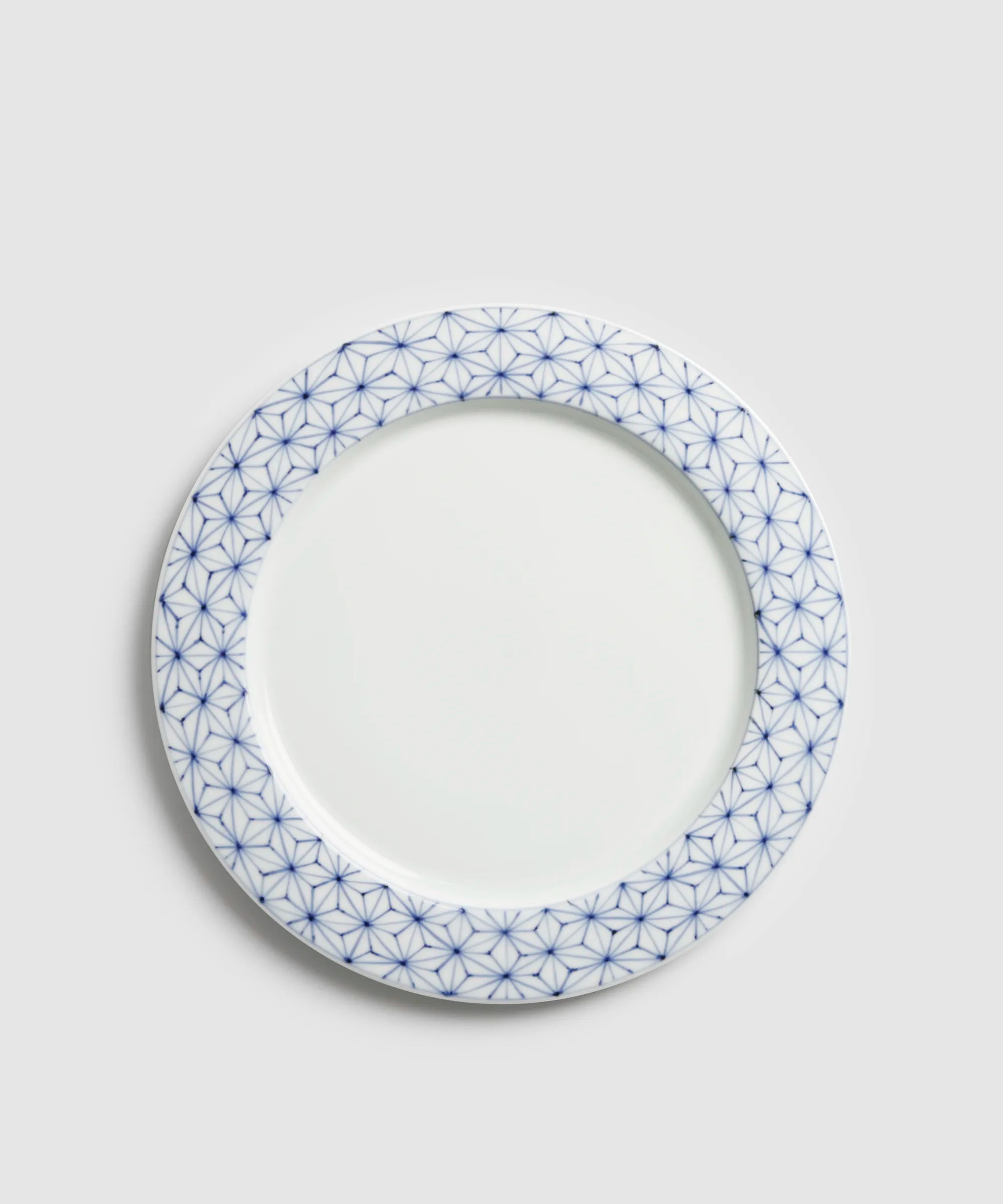 染付麻の葉紋 - 縁起皿 24cm | 有田焼(ありたやき)の専門通販