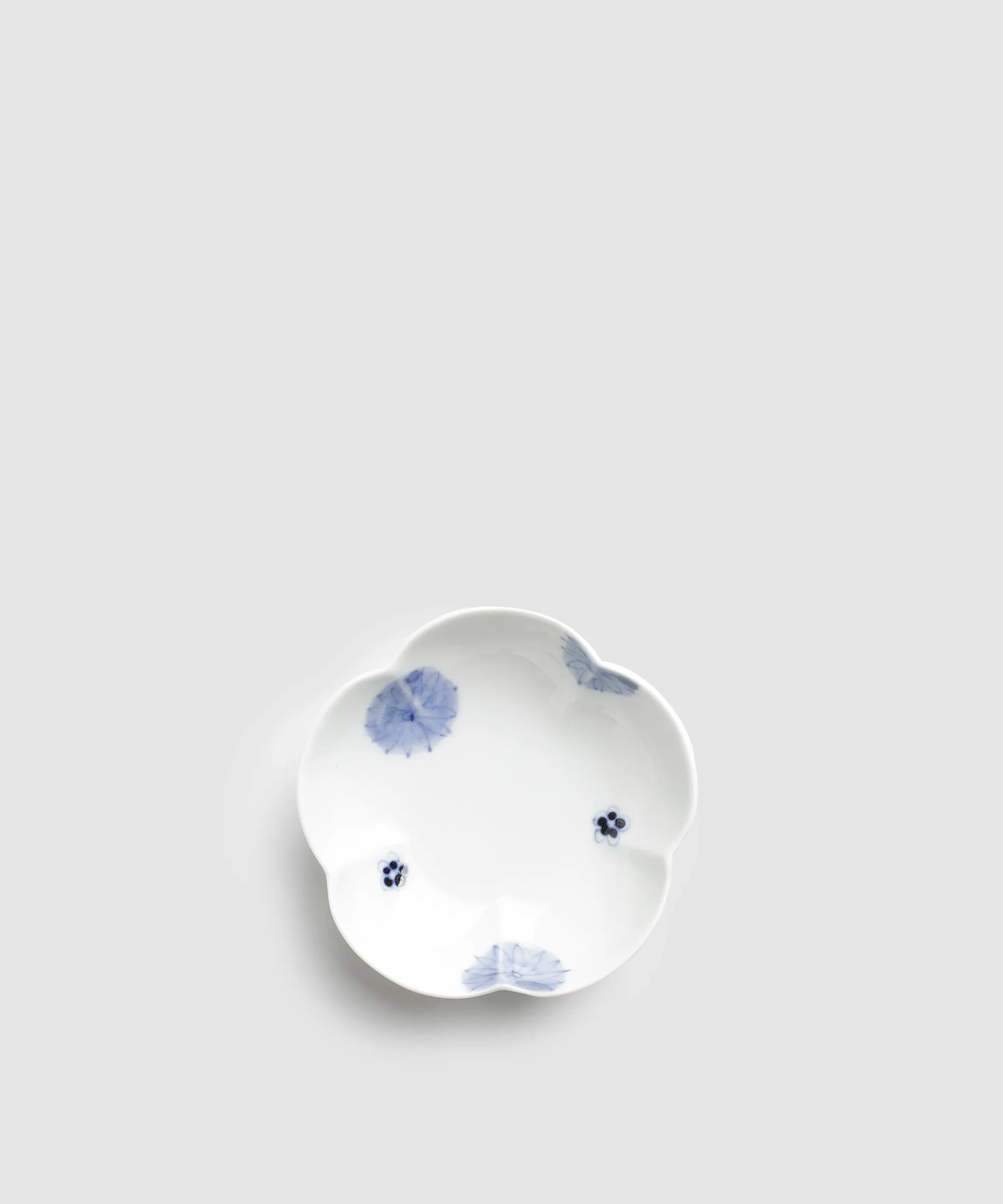 濃小花 - 梅小鉢 | 有田焼(ありたやき)の専門通販 Realita Ceramics