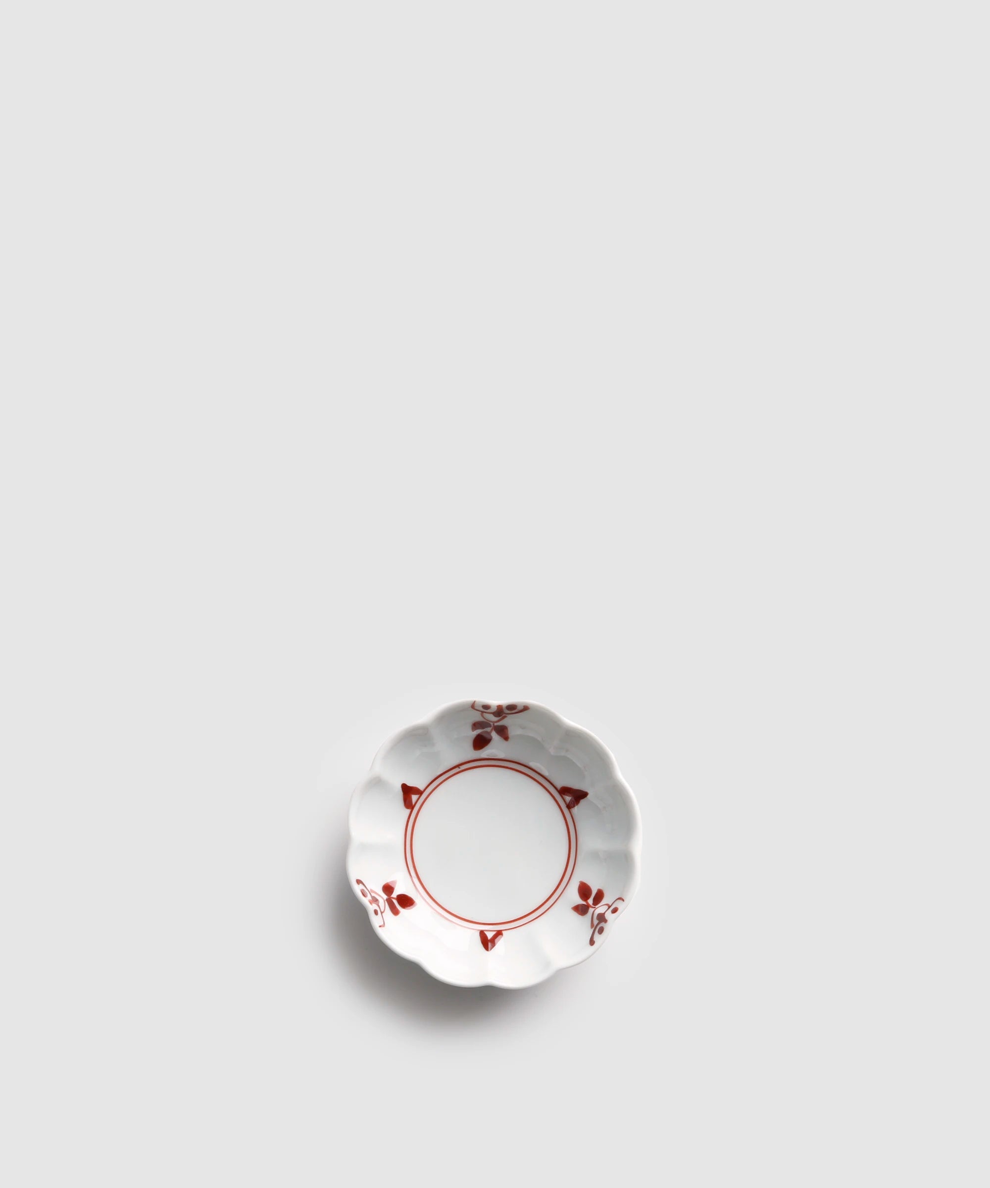 Nishiki sword tip florets - Chrysanthemum split bean plate