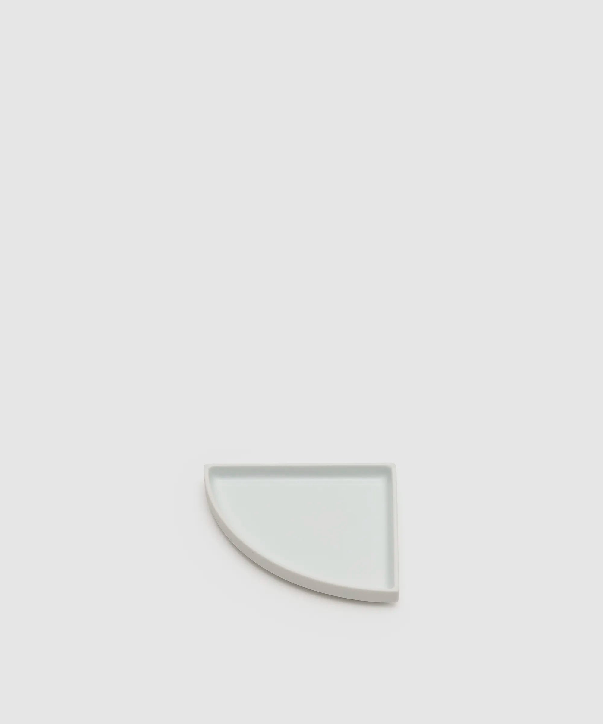 TA/22 Quarter Plate white