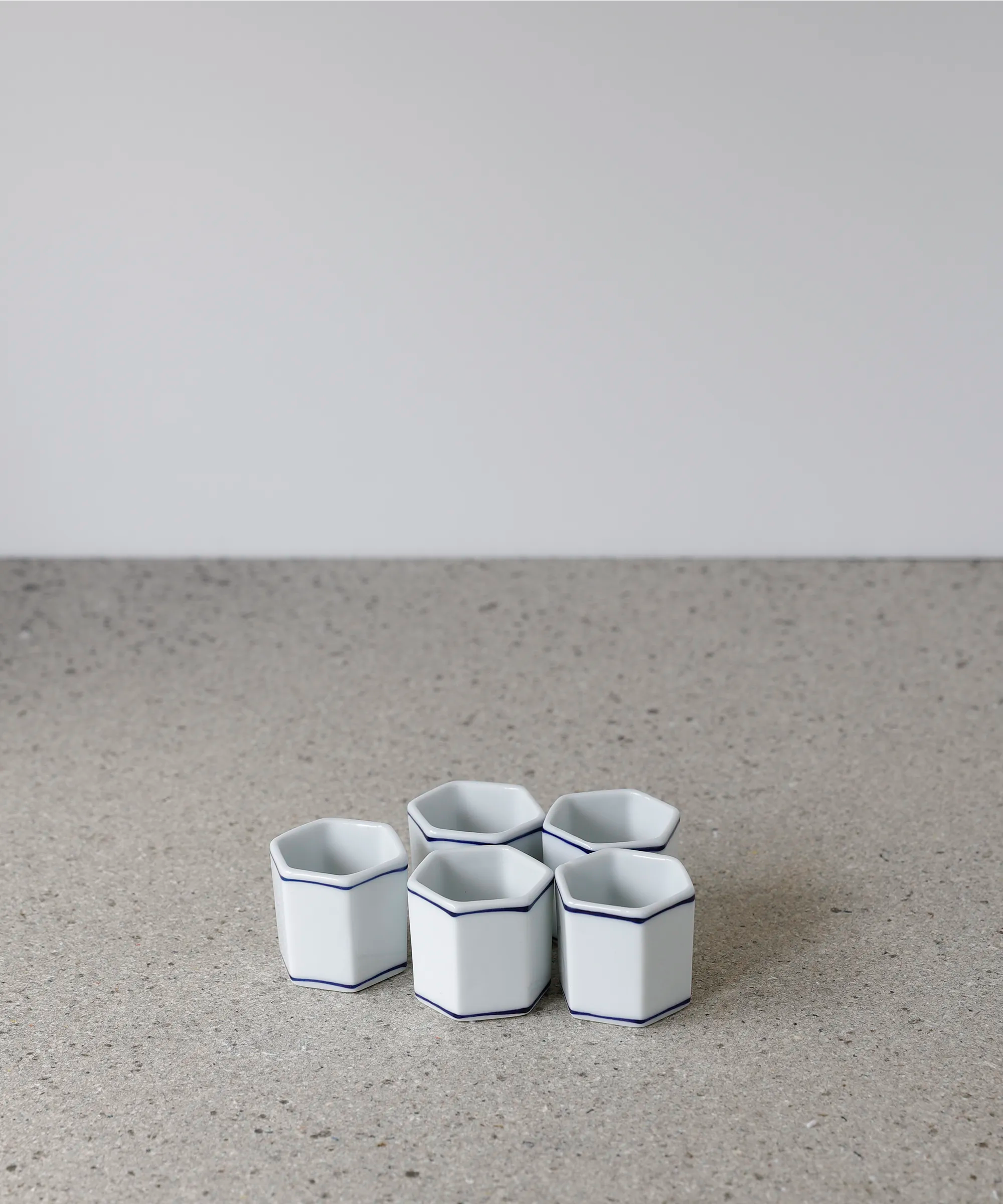六角小付 5個セット | 有田焼(ありたやき)の専門通販 Realita Ceramics