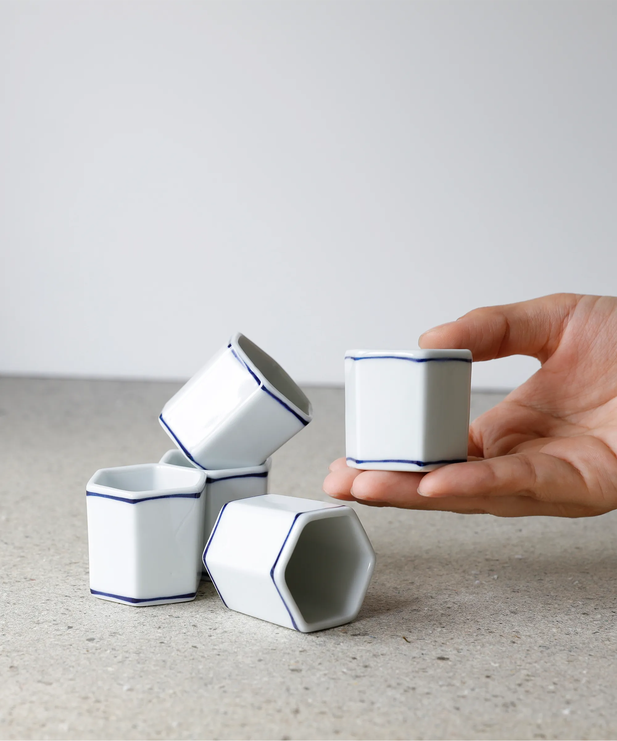 六角小付 5個セット | 有田焼(ありたやき)の専門通販 Realita Ceramics