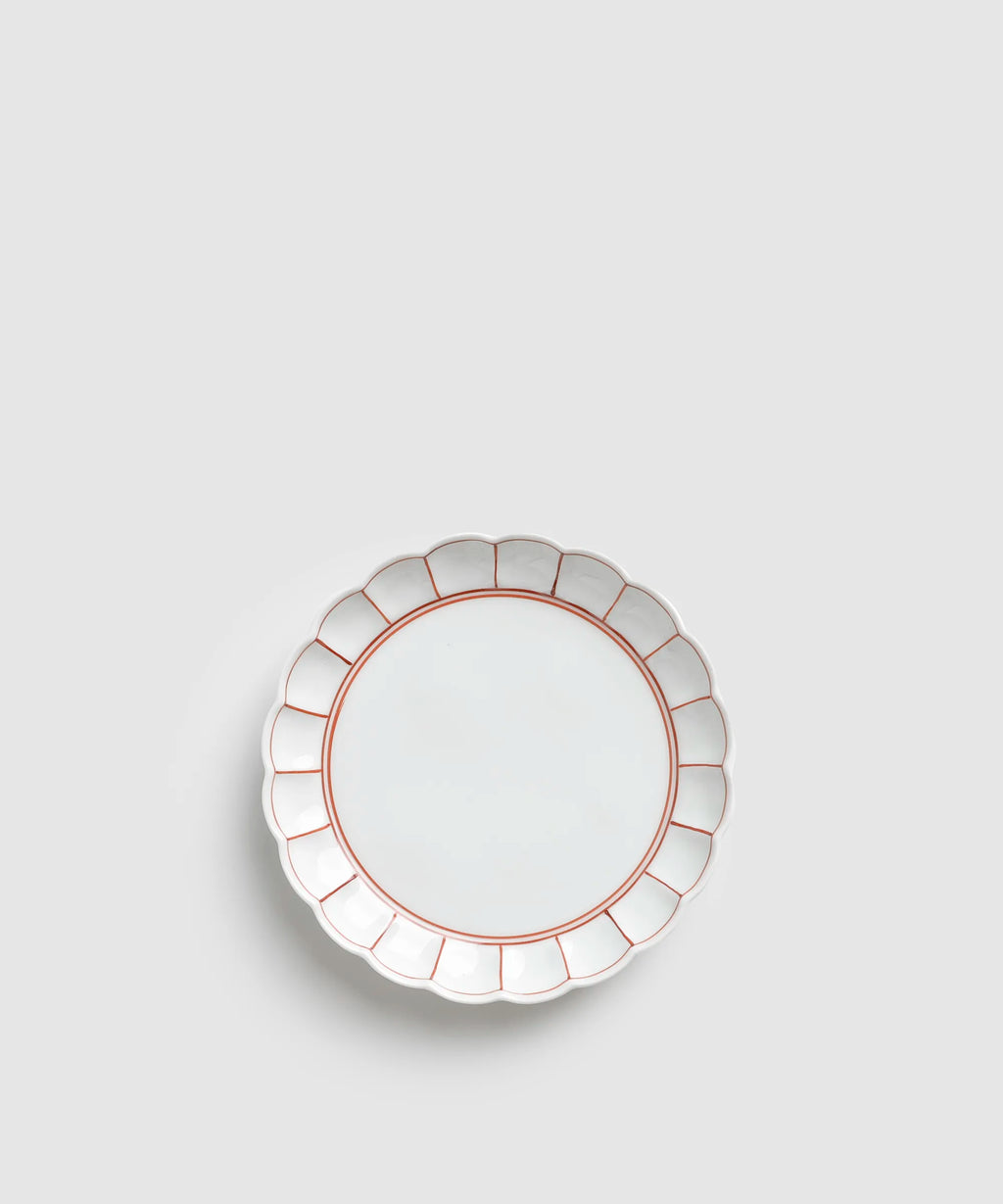 赤絵ふちどり - 菊割5寸皿 | 有田焼(ありたやき)の専門通販 Realita