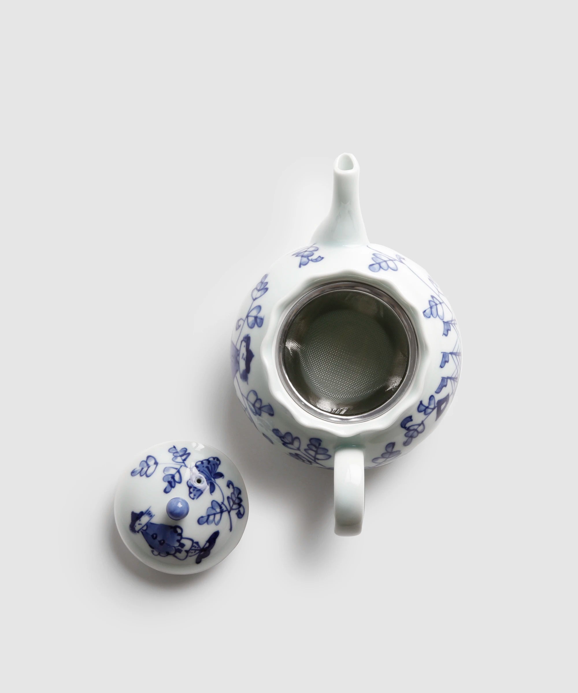 唐草異人 - 輪花ポット | 有田焼(ありたやき)の専門通販 Realita Ceramics Store (リアリタ)公式サイト