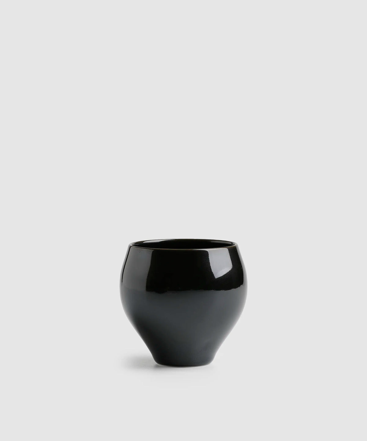 酎呑み 黒釉 | 有田焼(ありたやき)の専門通販 Realita Ceramics Store