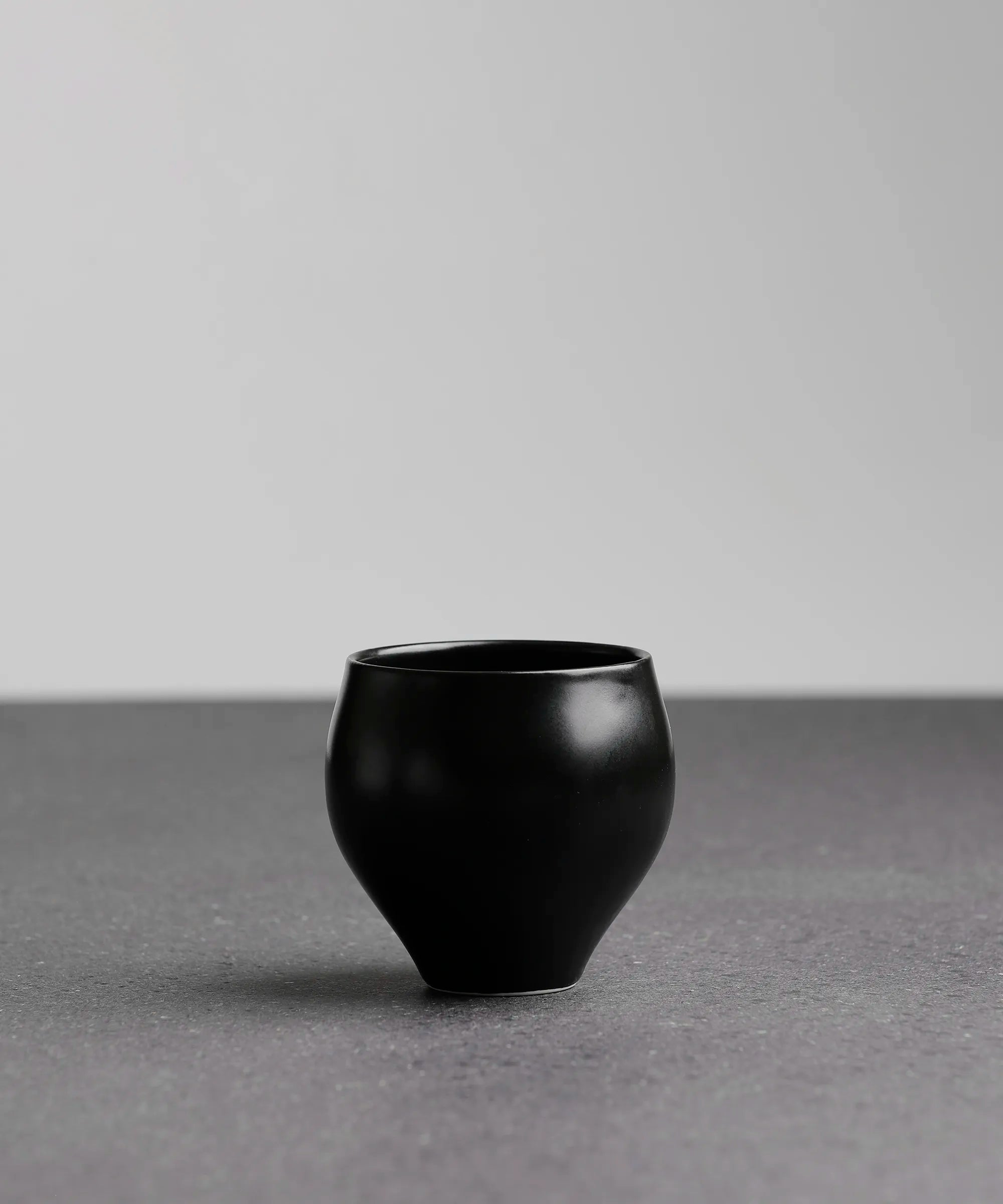酎呑み 黒マット