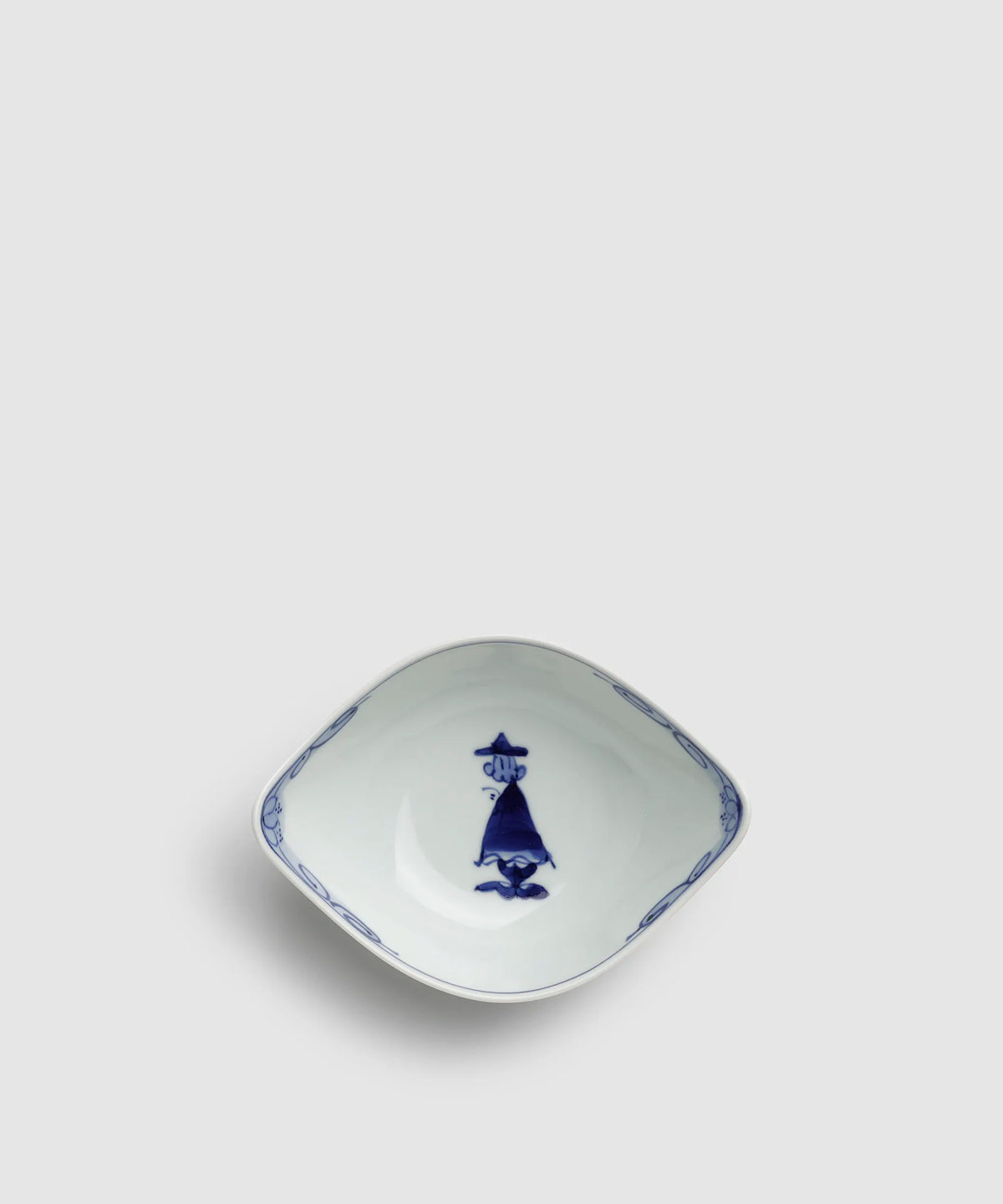 後姿 - 舟型中鉢 | 有田焼(ありたやき)の専門通販 Realita Ceramics Store (リアリタ)公式サイト