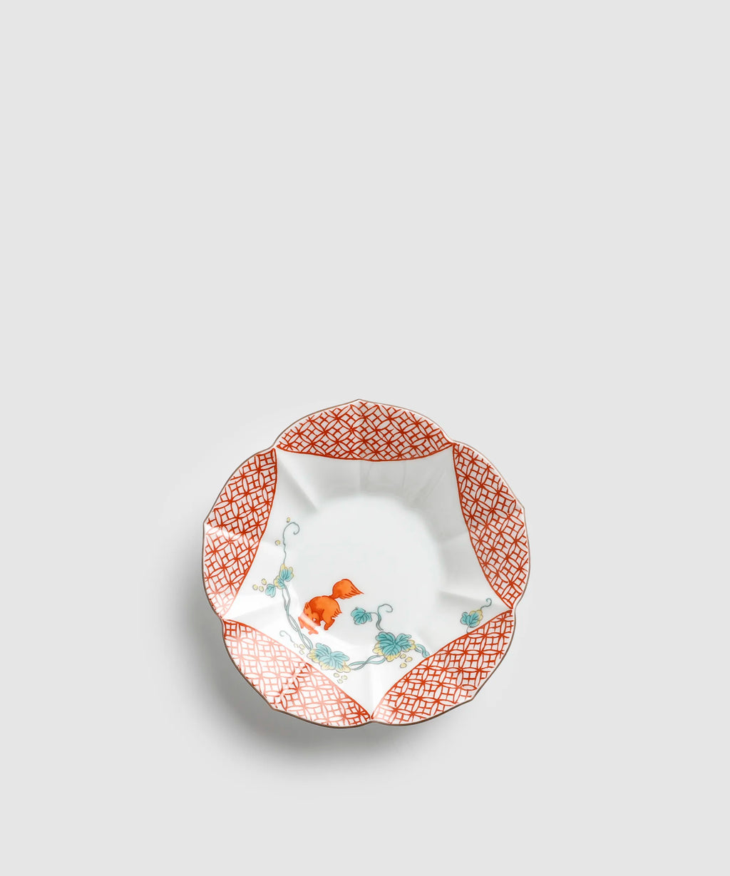 色絵リス蔦七宝繋ぎ文 - 桔梗型銘々皿 | 有田焼(ありたやき)の