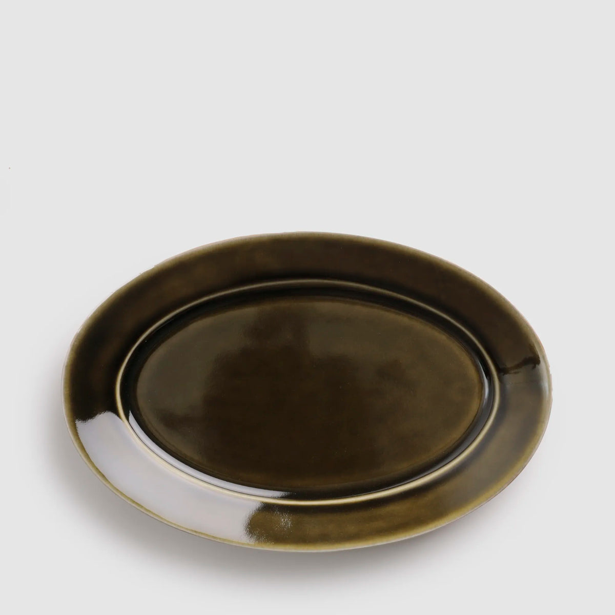 オリーブ - リムオーバルプレート (L) | 有田焼(ありたやき)の専門通販