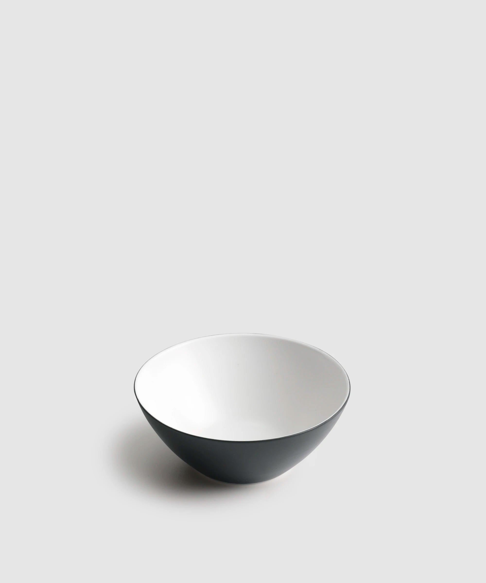ARITA JIKI - bowl S kakiguro black | 有田焼(ありたやき)の専門通販 Realita Ceramics Store  (リアリタ)公式サイト